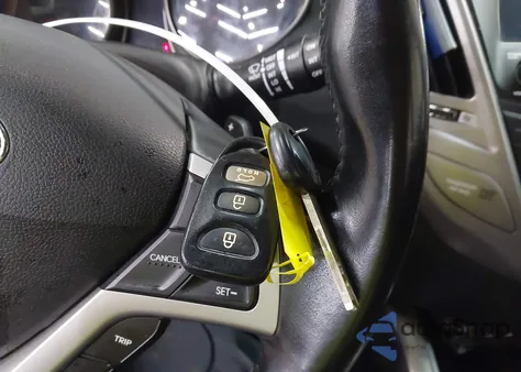 2017 Hyundai Veloster from USA, damaged, VIN KMHTC6AD4HU307583